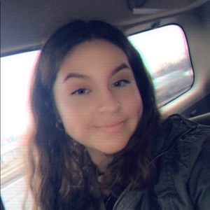 Meet your Posher, Brit